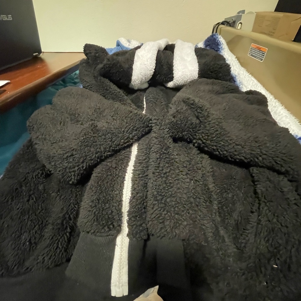Unlisted Women’s Streetwear Cozy Plush Black Teddy White Fuzzy Zip Up Jacket XXL